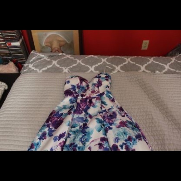 Junior formal - Picture 3 of 3